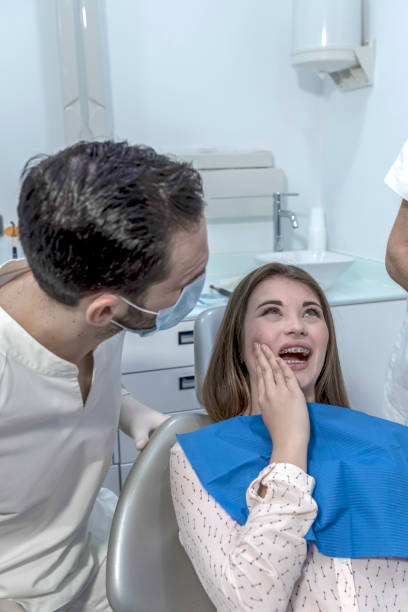 Best Emergency Dental Care for Broken or Chipped Teeth in Colmar Manor, MD